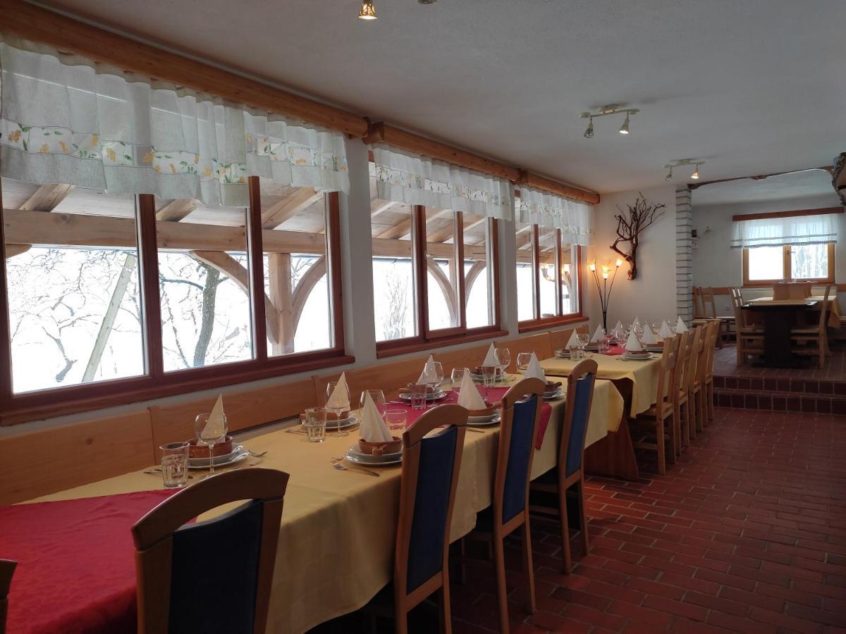 체르크니차 Tourist Farm Strle With Great Local Food 빌라 외부 사진